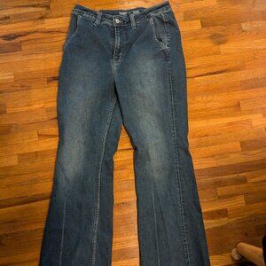 Old Navy Extra High Waisted Flare Trouser Jean Size 12